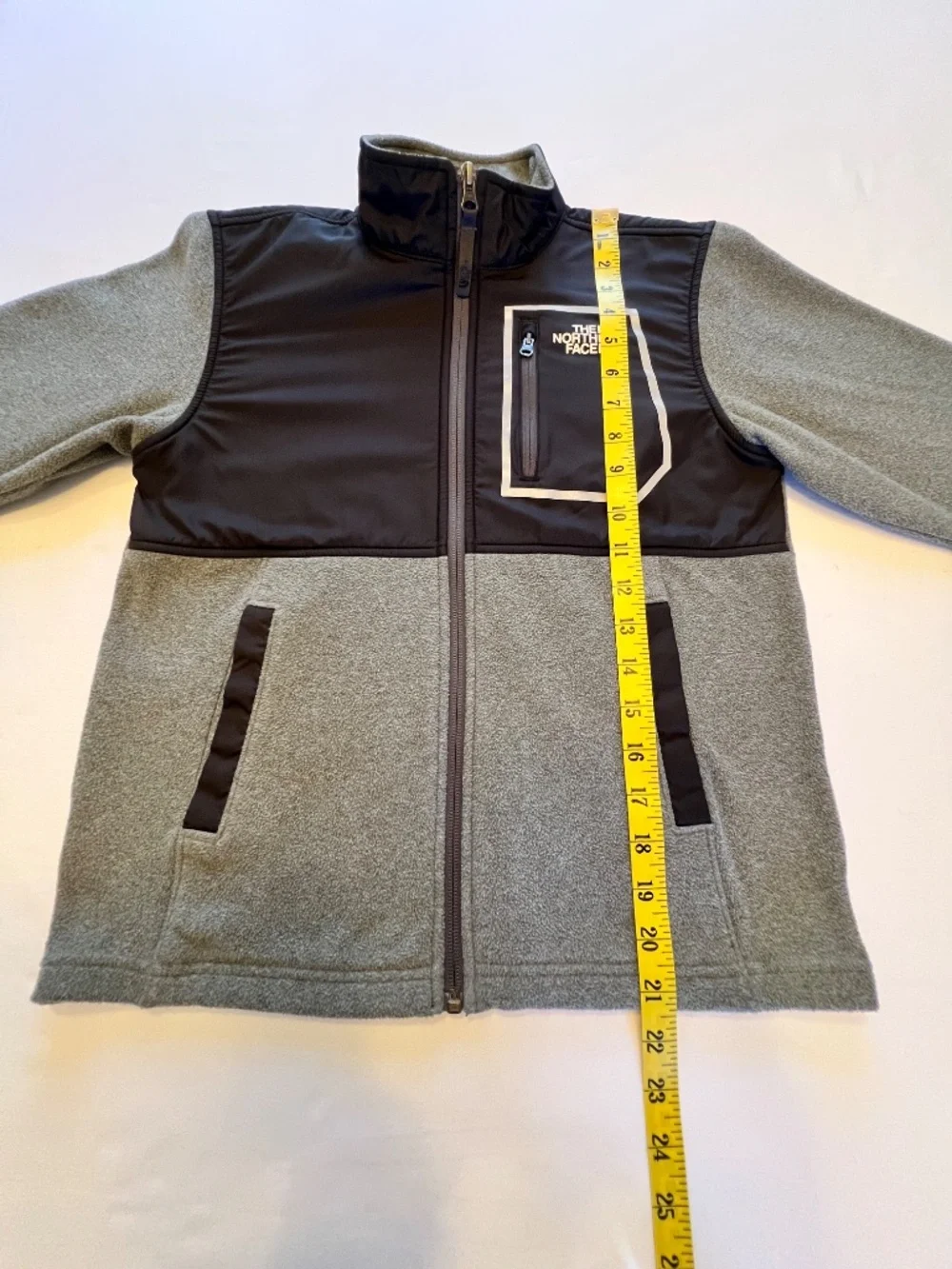 The North Face Fleece Full Zip Jacket Black and Gray Boys M 10/12